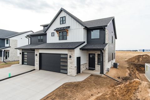 Photo of 1628 Red Clover St, Holmen, WI 54636 (MLS # 1959578)