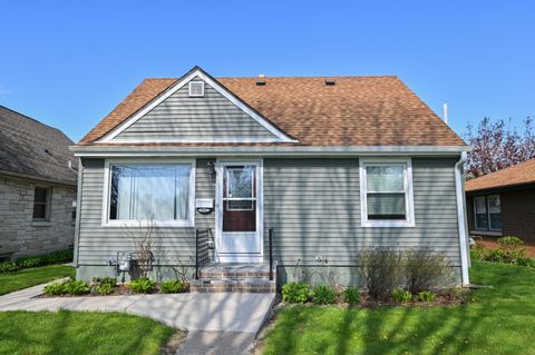 Photo of 3845 S 13th St, Milwaukee, WI 53221 (MLS # 1960288)
