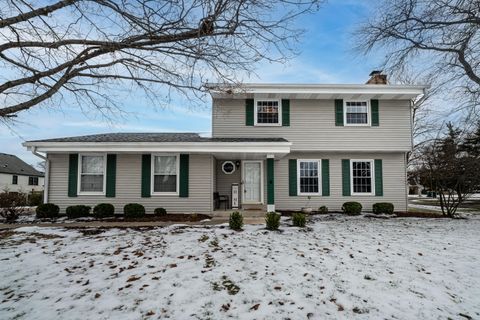 Photo of 3009 W Renee Ct, Mequon, WI 53092 (MLS # 1947336)