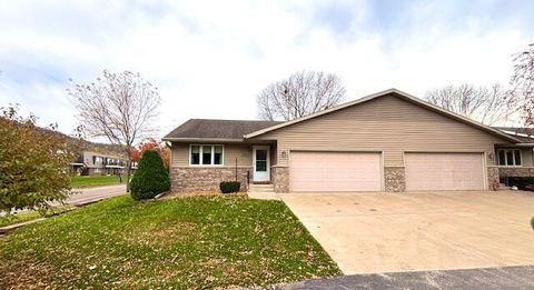 Photo of 3324 Greenspire Ln, La Crosse, WI 54601 (MLS # 1941219)