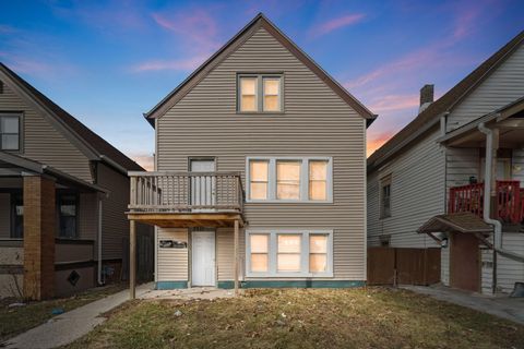 Photo of 2211 S 12th St, Milwaukee, WI 53215 (MLS # 1951851)