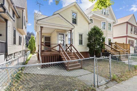 Photo of 1908 S 28th St, Milwaukee, WI 53215 (MLS # 1973269)