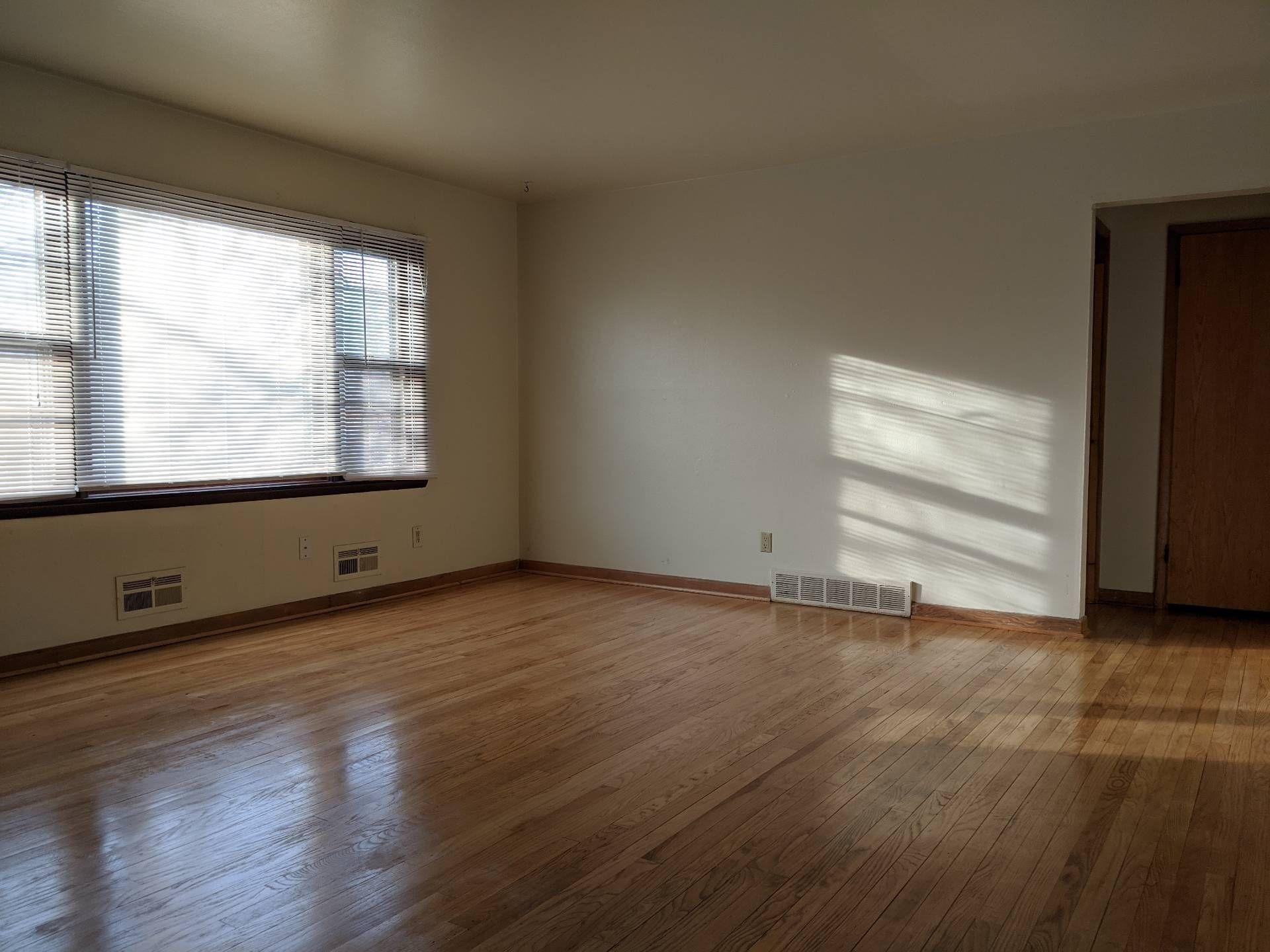 Milwaukee, Wisconsin 53218, United States, 3 Bedrooms Bedrooms, ,1 BathroomBathrooms,Residential,Active,171595