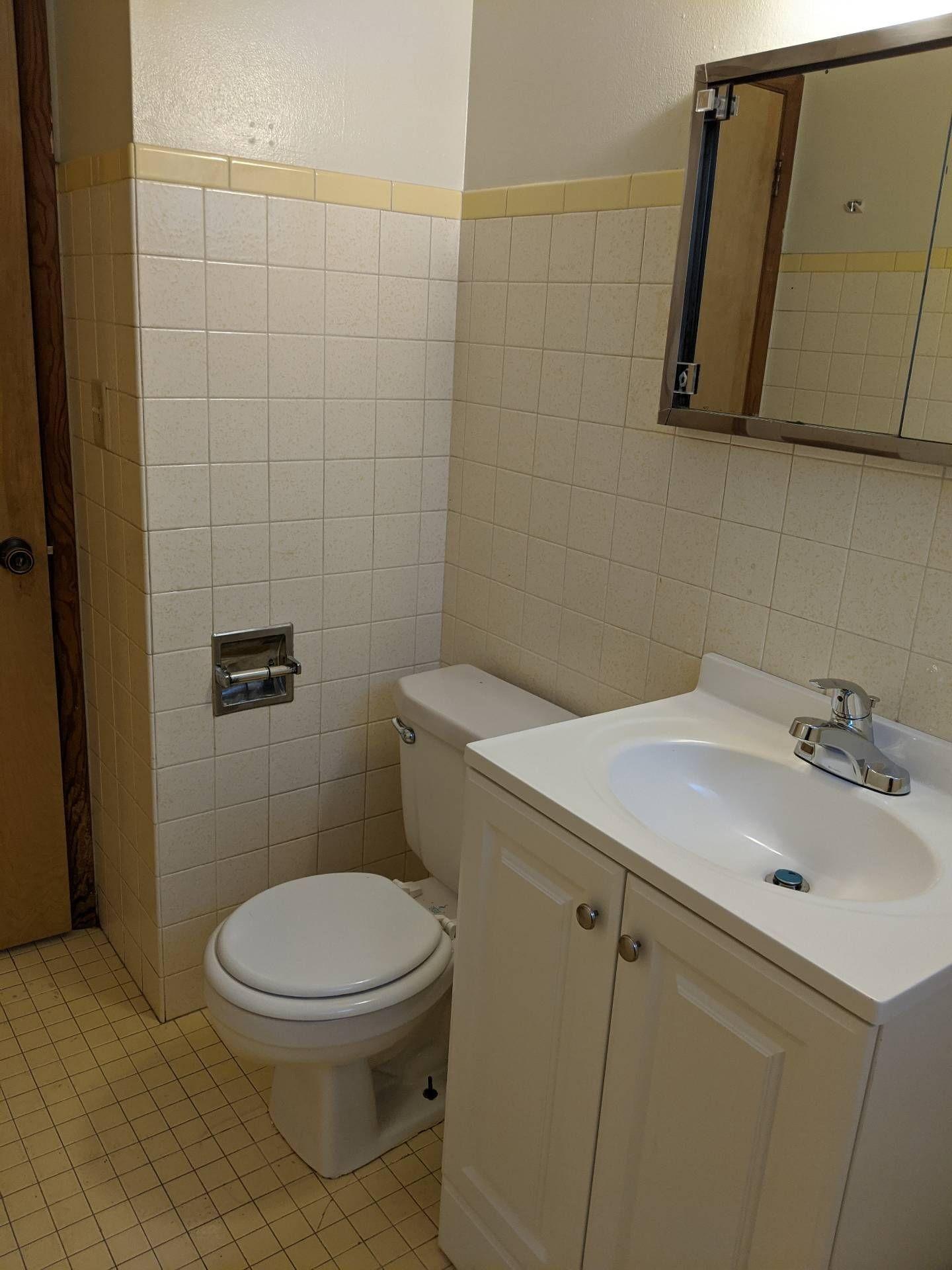 Milwaukee, Wisconsin 53218, United States, 3 Bedrooms Bedrooms, ,1 BathroomBathrooms,Residential,Active,171595