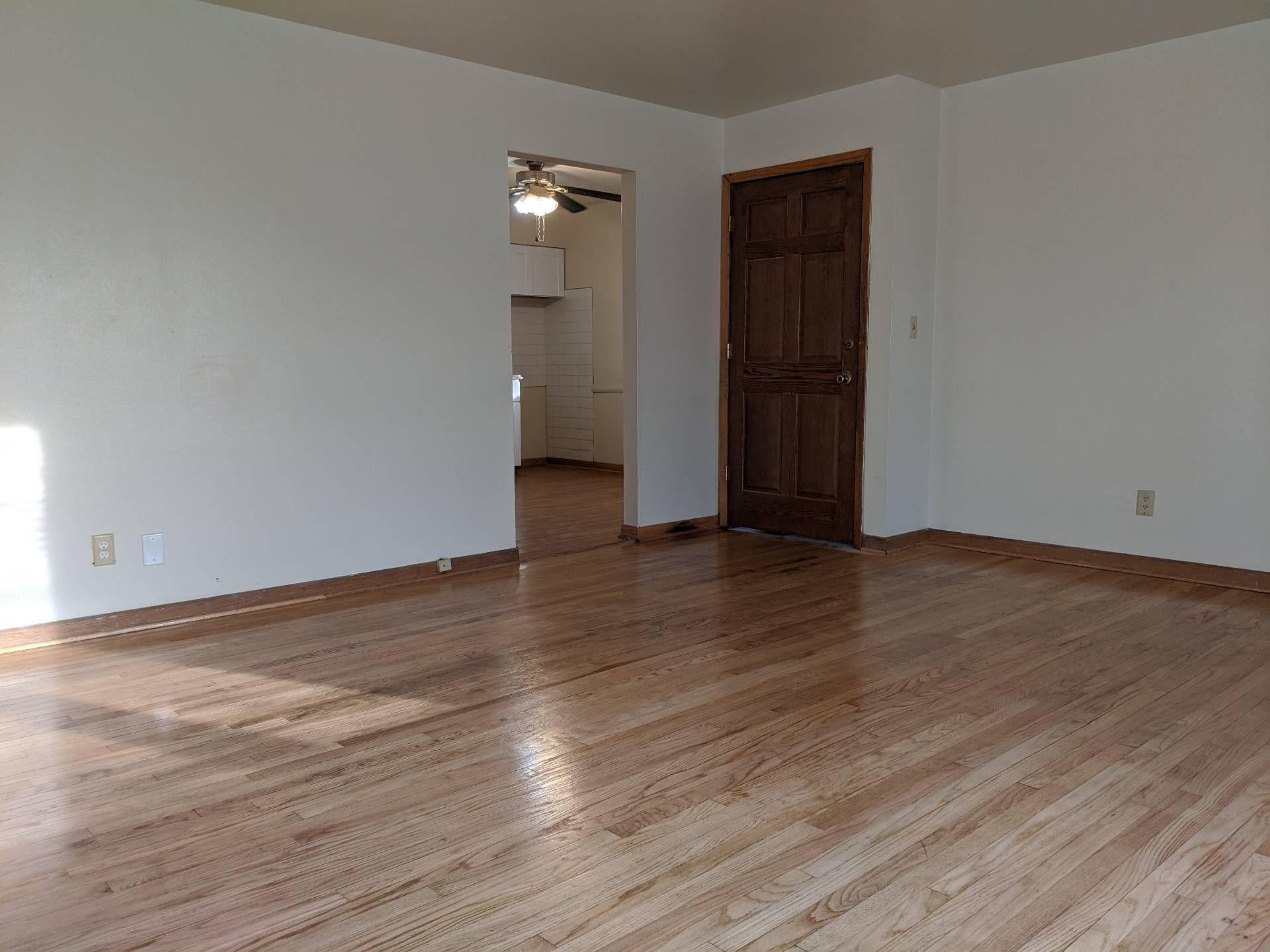 Milwaukee, Wisconsin 53218, United States, 3 Bedrooms Bedrooms, ,1 BathroomBathrooms,Residential,Active,171595