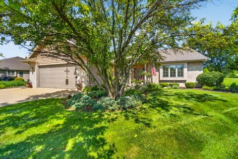 Photo of 4372 113th St, Pleasant Prairie, WI 53158 (MLS # 1977889)