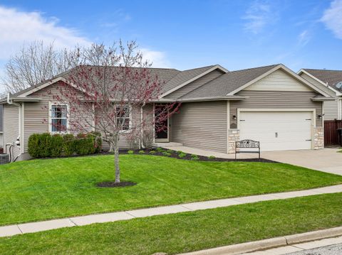 Photo of 724 Joshua Ln, Lake Geneva, WI 53147 (MLS # 1957768)