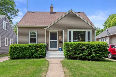 Photo of 165 N 72nd St, Milwaukee, WI 53213 (MLS # 1922558)