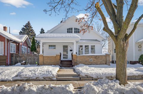 Photo of 1315 Arthur Ave, Racine, WI 53405 (MLS # 1945038)