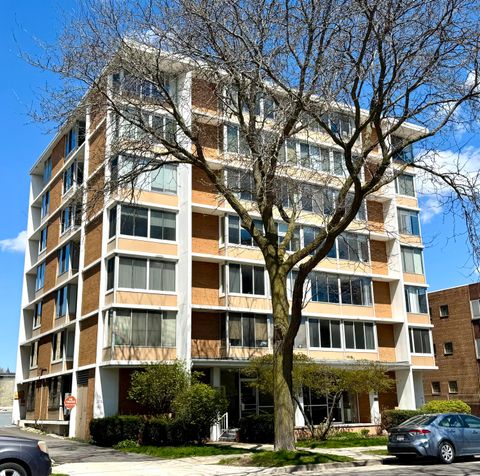 Photo of 1409 N Prospect Ave, Milwaukee, WI 53202 (MLS # 1960981)