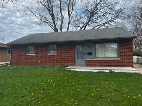 Photo of 1731 Lathrop Ave, Racine, WI 53405 (MLS # 1958205)