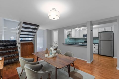 Photo of 270 E Highland Ave, Milwaukee, WI 53202 (MLS # 1947528)