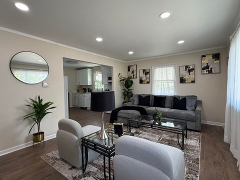 Photo of 3805 W Kaul Ave, Milwaukee, WI 53209 (MLS # 1964948)