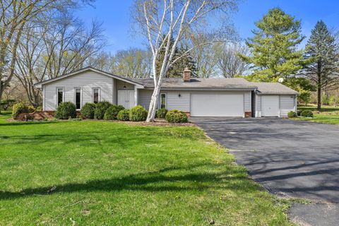 Photo of W311S8635 Cherokee Pass, Mukwonago, WI 53149 (MLS # 1959084)