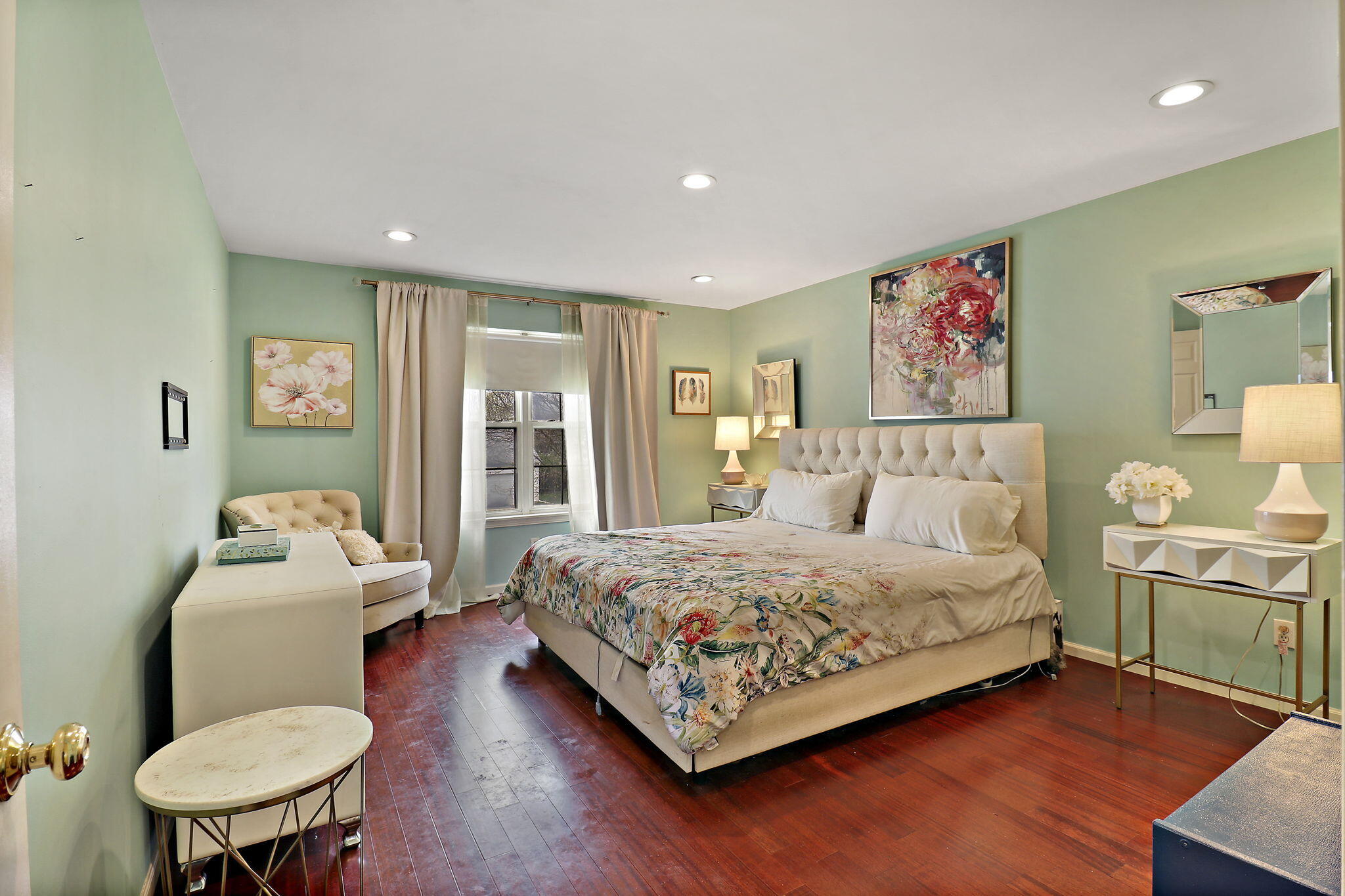 Kenosha, Wisconsin 53142, United States, 3 Bedrooms Bedrooms, ,3 BathroomsBathrooms,Residential,Pending,123463