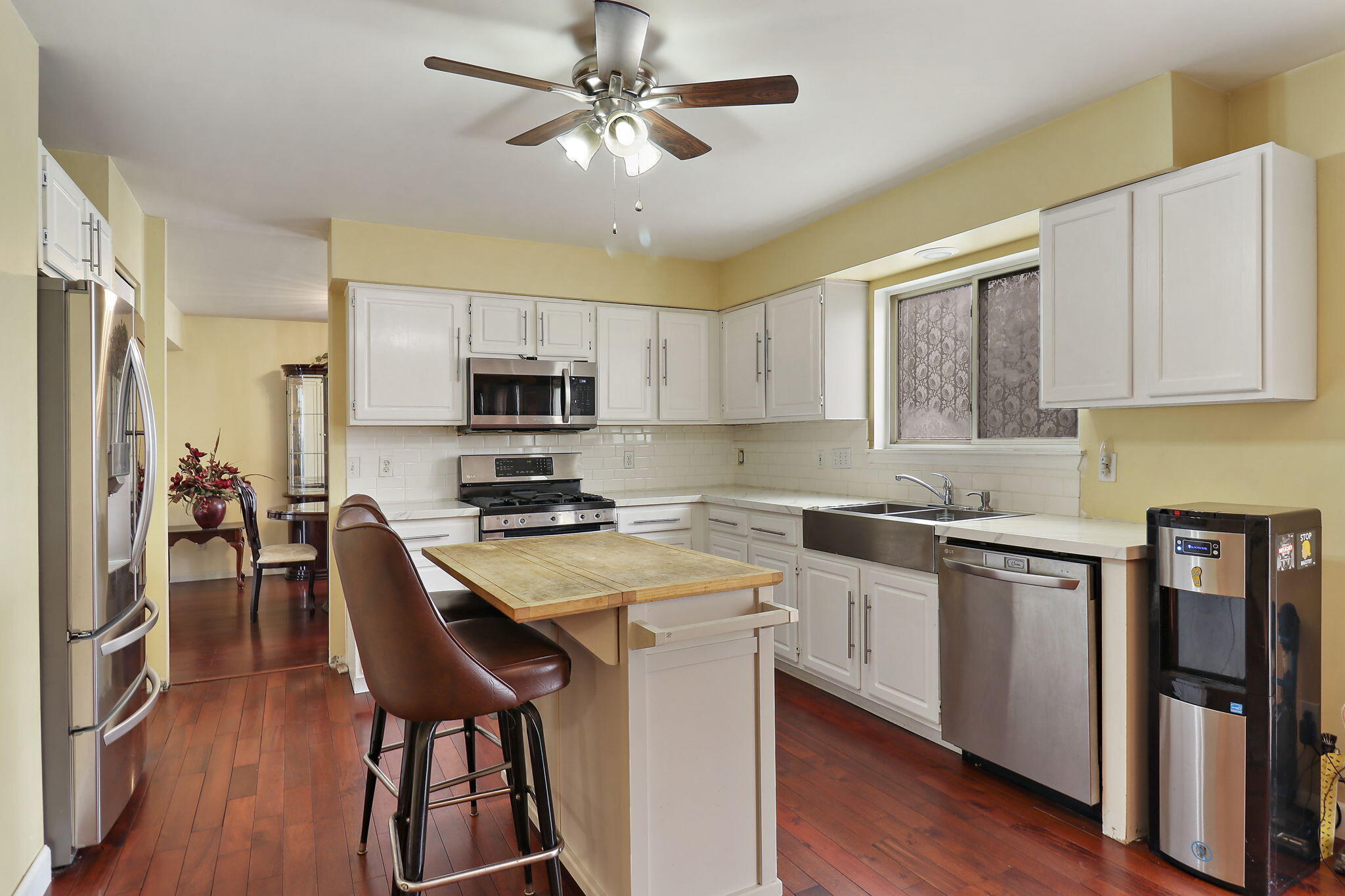 Kenosha, Wisconsin 53142, United States, 3 Bedrooms Bedrooms, ,3 BathroomsBathrooms,Residential,Pending,123463