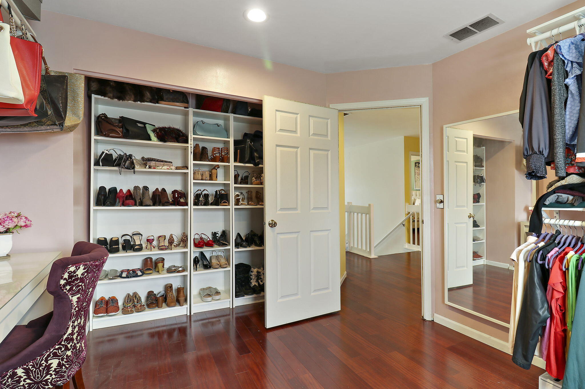 Kenosha, Wisconsin 53142, United States, 3 Bedrooms Bedrooms, ,3 BathroomsBathrooms,Residential,Pending,123463