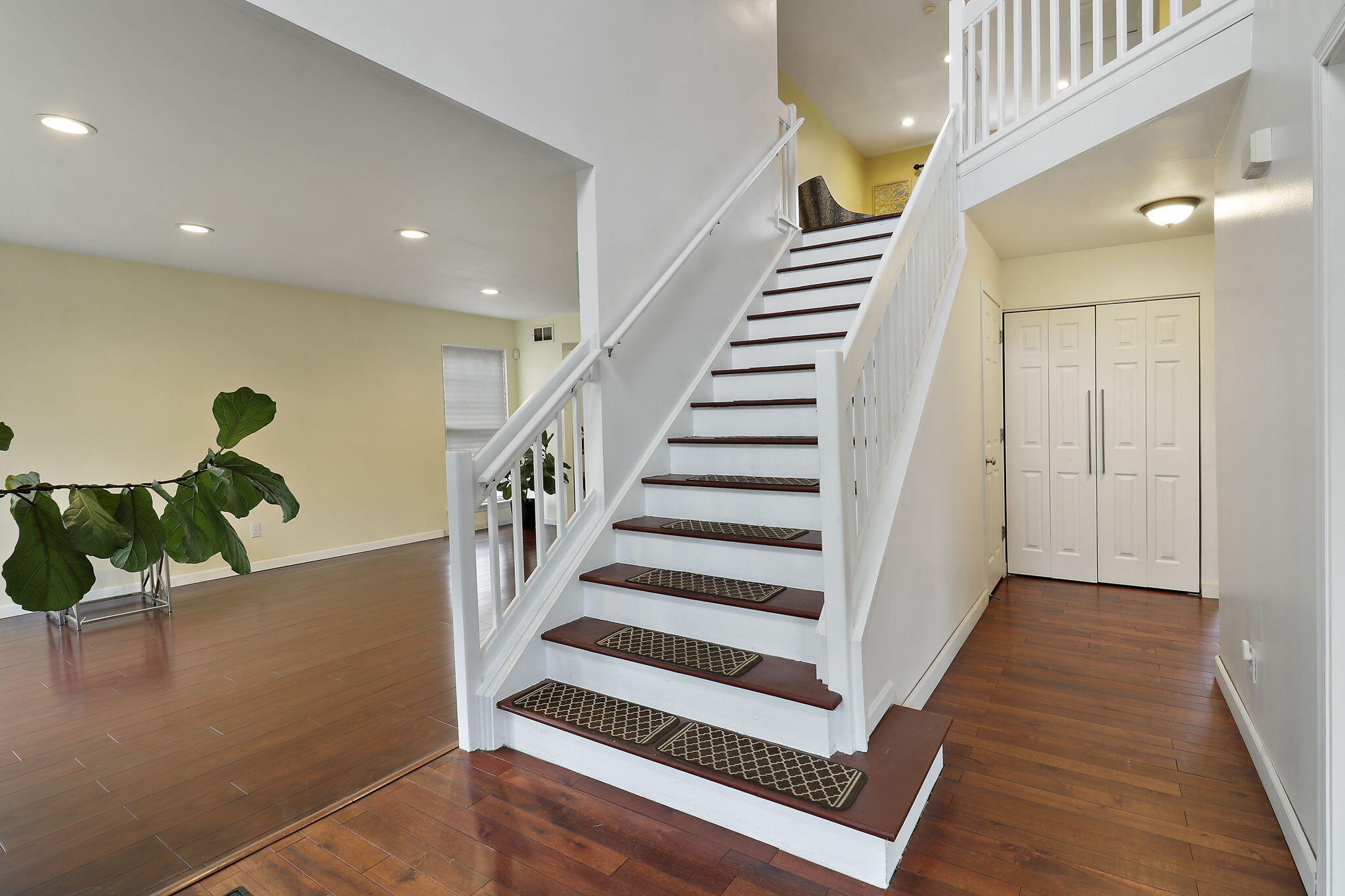 Kenosha, Wisconsin 53142, United States, 3 Bedrooms Bedrooms, ,3 BathroomsBathrooms,Residential,Pending,123463