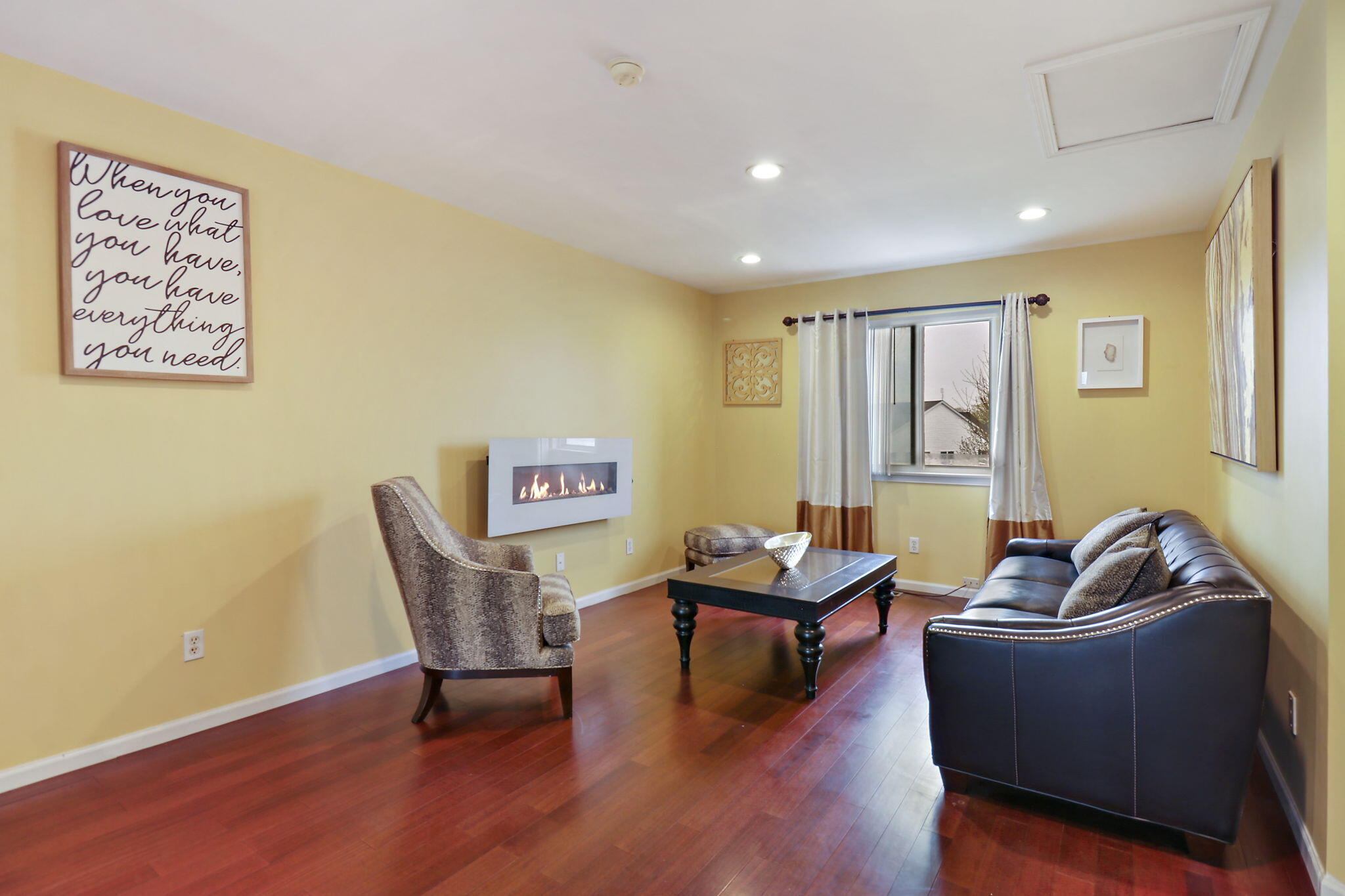 Kenosha, Wisconsin 53142, United States, 3 Bedrooms Bedrooms, ,3 BathroomsBathrooms,Residential,Pending,123463