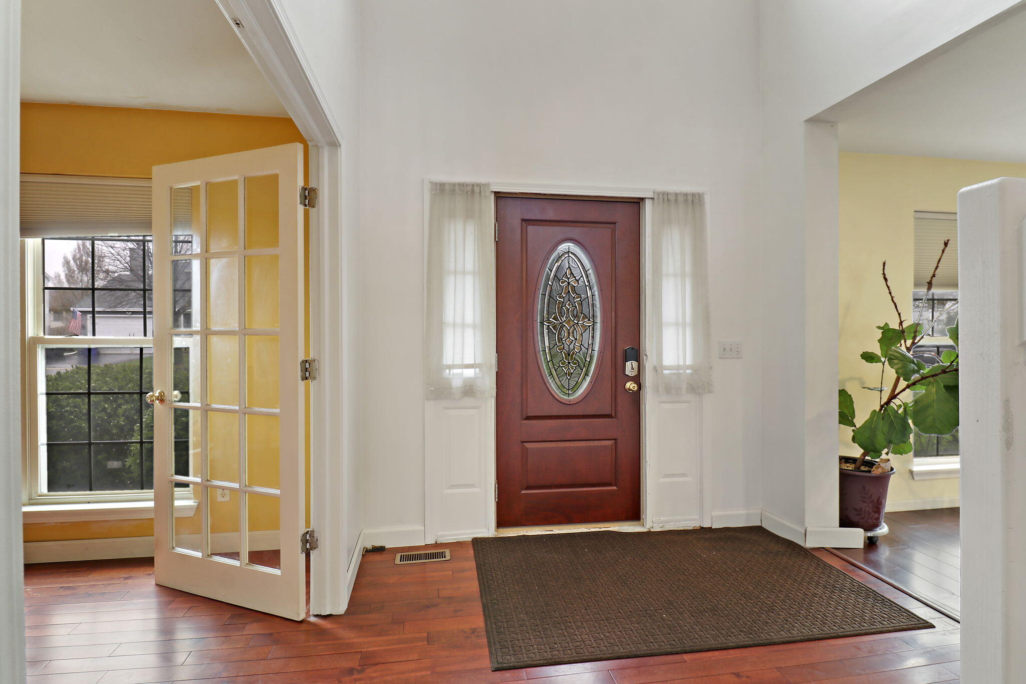 Kenosha, Wisconsin 53142, United States, 3 Bedrooms Bedrooms, ,3 BathroomsBathrooms,Residential,Pending,123463