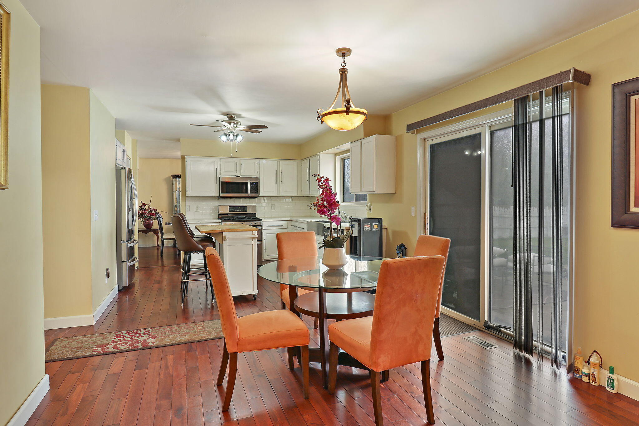 Kenosha, Wisconsin 53142, United States, 3 Bedrooms Bedrooms, ,3 BathroomsBathrooms,Residential,Pending,123463