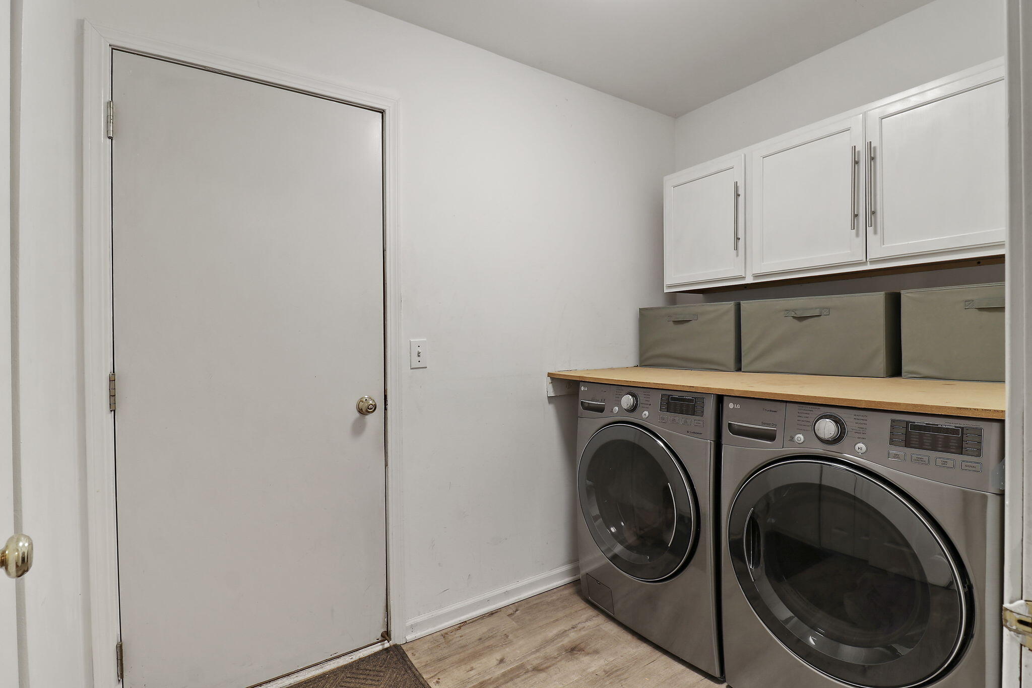 Kenosha, Wisconsin 53142, United States, 3 Bedrooms Bedrooms, ,3 BathroomsBathrooms,Residential,Pending,123463