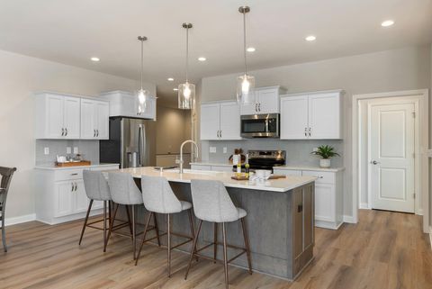 877 S Verona Cir, Grafton, WI 53024 - #: 1922399