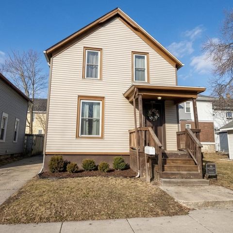 Photo of 1616 Morton Ave, Racine, WI 53403 (MLS # 1959510)