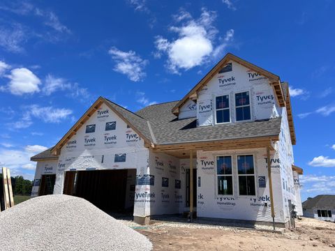 Photo of 270 Bayberry Ln, Grafton, WI 53024 (MLS # 1968415)