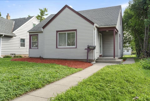 Photo of 4366 N 67th St, Milwaukee, WI 53216 (MLS # 1979156)