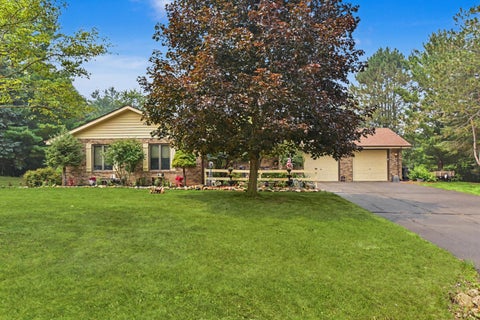 Photo of W7676 Stacey Ln, Whitewater, WI 53190 (MLS # 1972371)
