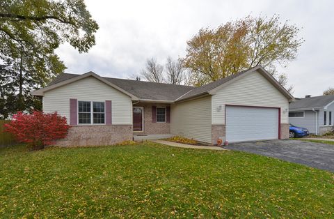 Photo of 7614 Lakeshore Dr, Caledonia, WI 53402 (MLS # 1897640)