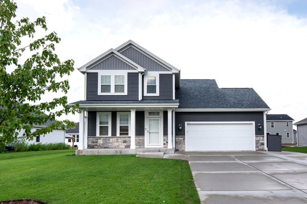 3633 MORRIS ST, CALEDONIA, WI 53126 - Image 2d410d60c23f2b33b2a979dd8d170d76/1122509837