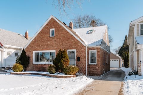 Photo of 4864 N Hollywood Ave, Whitefish Bay, WI 53217 (MLS # 1948720)