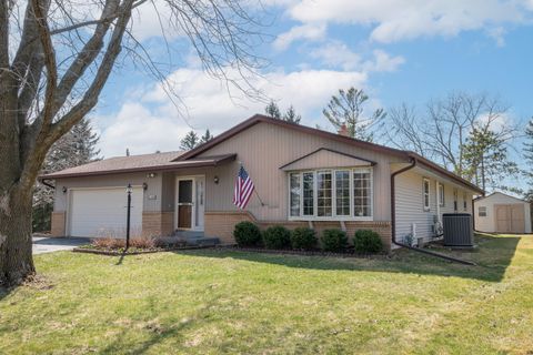 Photo of 1466 Scenic Dr, Richfield, WI 53033 (MLS # 1955920)