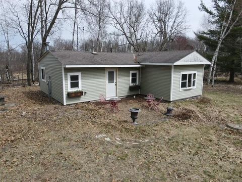Photo of 6432 N 11th Ct, Westfield, WI 53964 (MLS # 1958440)