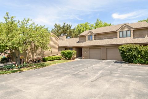 Photo of W132N8130 Danell Dr, Menomonee Falls, WI 53051 (MLS # 1964847)