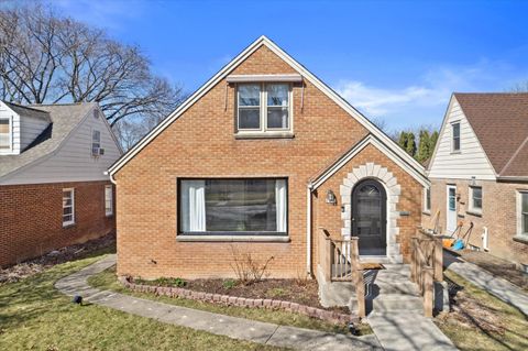 Photo of 2919 N 85th St, Milwaukee, WI 53222 (MLS # 1955928)