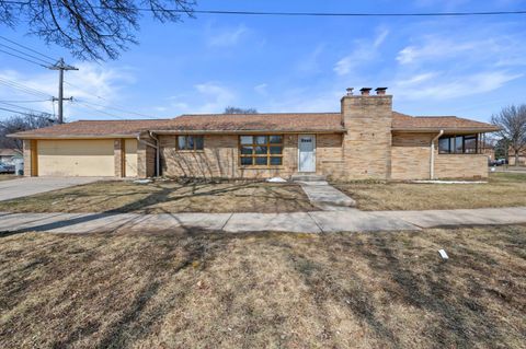 Photo of 6500 W Glendale Ave, Milwaukee, WI 53218 (MLS # 1954725)