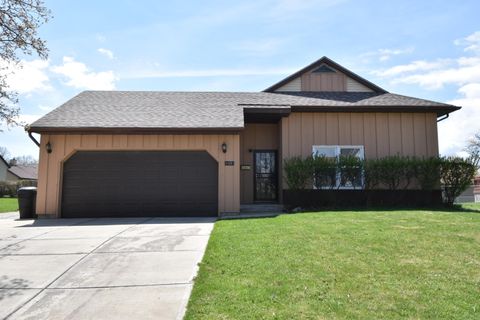 Photo of 1125 W Lloyd St, Milwaukee, WI 53205 (MLS # 1958744)