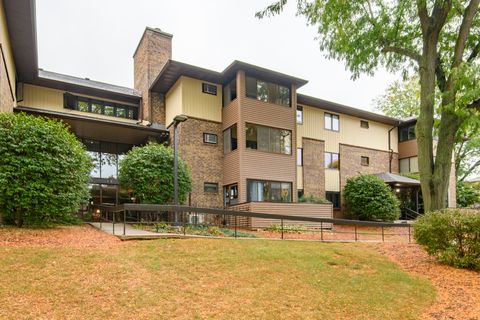 Photo of 2 Maple Wood Ln, Madison, WI 53704 (MLS # 1939385)