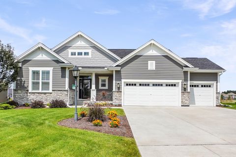 Photo of 2929 Mendota Dr, Summit, WI 53066 (MLS # 1972811)