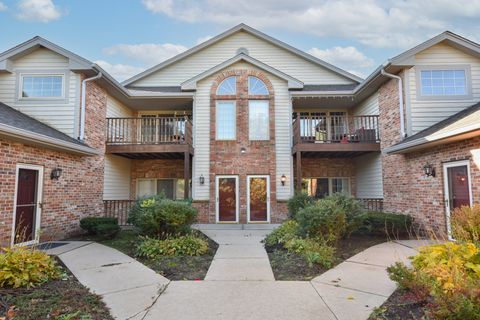 Photo of 628 Hillcrest Rd, Saukville, WI 53080 (MLS # 1941938)