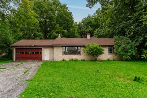 Photo of 8601 Big Bend Rd, Waterford, WI 53185 (MLS # 1976316)