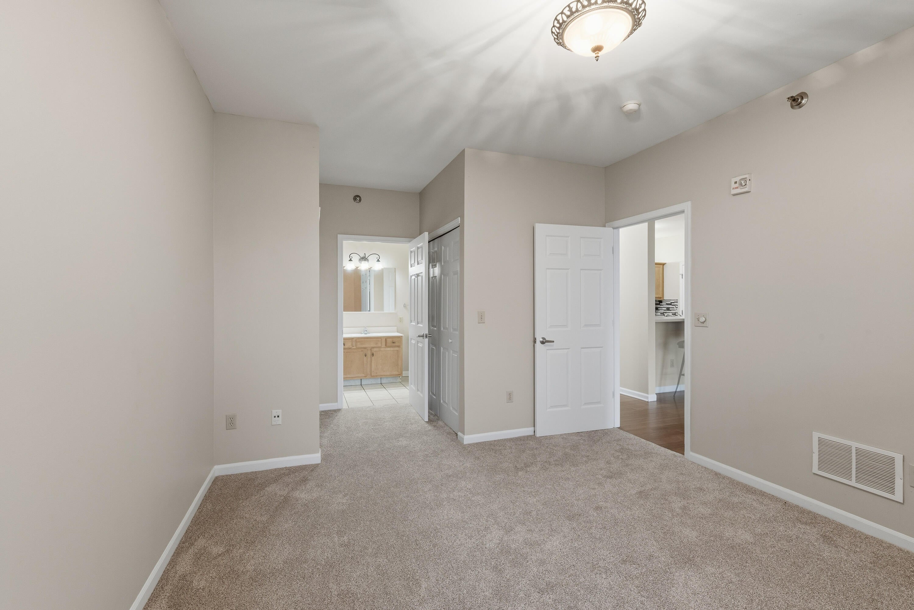 Listing 33