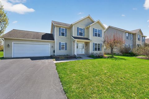 Photo of 131 N Cranberry St, Elkhorn, WI 53121 (MLS # 1959242)