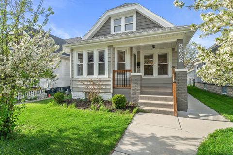 Photo of 3626 W Maple St, Milwaukee, WI 53215 (MLS # 1961673)