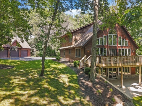 Photo of W2247 Beulah Heights Rd, East Troy, WI 53120 (MLS # 1979619)