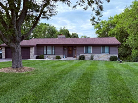 Photo of 19330 W Hillcrest Dr, New Berlin, WI 53146 (MLS # 1923328)