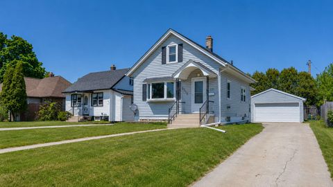Photo of 2316 Main Ave, Sheboygan, WI 53083 (MLS # 1964341)